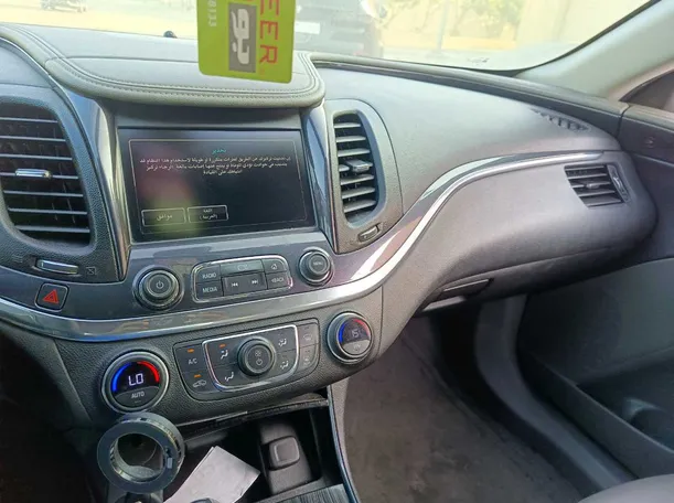 Car image 23