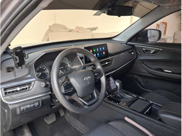 Car image 11