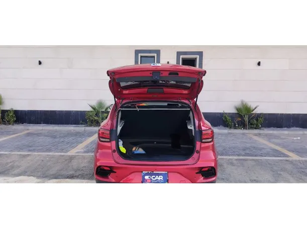 Car image 20