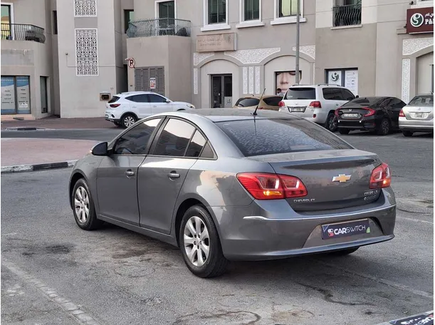 Car image 7