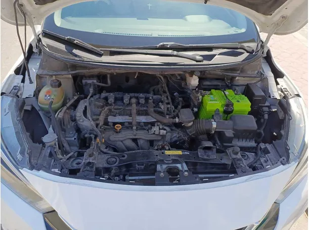 Car image 19