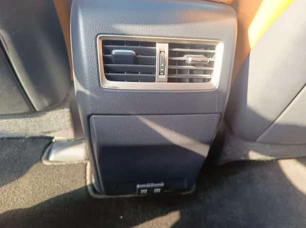 Car image 41