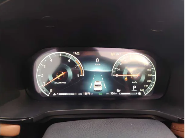 Car image 23