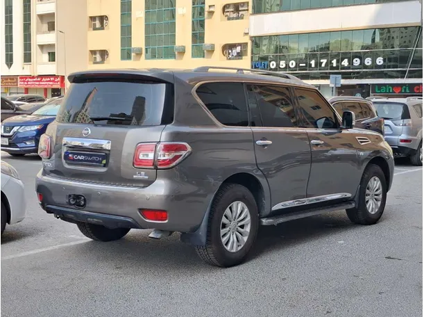 Car image 7