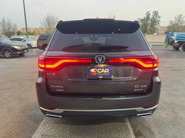 Car image 6