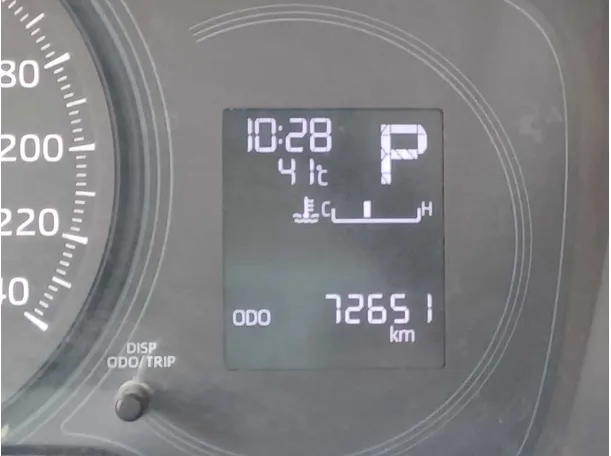Car image 18