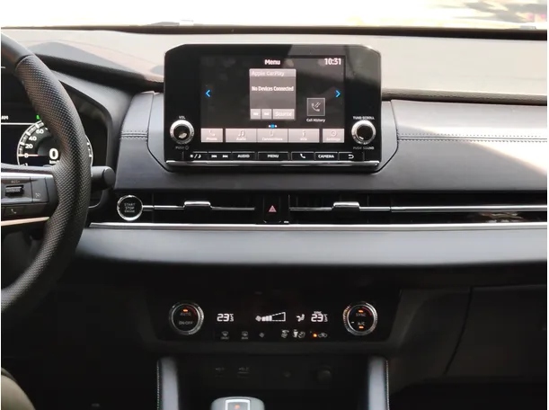 Car image 24