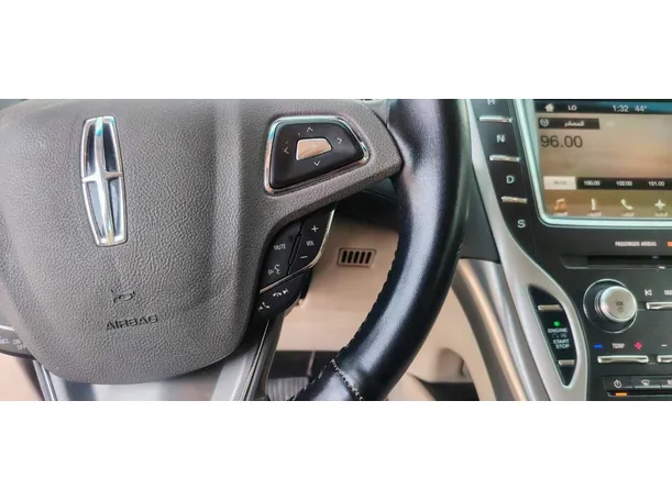 Car image 23