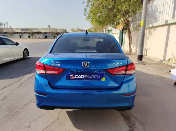 Car image 6