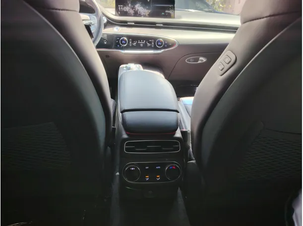 Car image 28