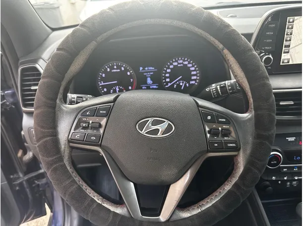Car image 20