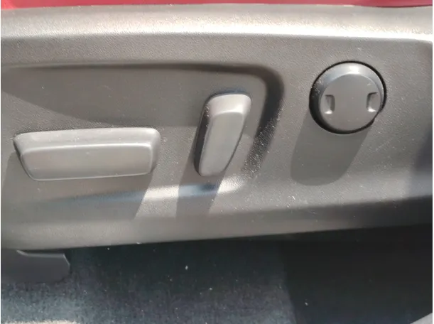 Car image 38