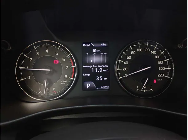 Car image 18
