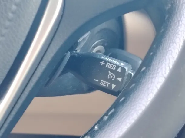 Car image 23