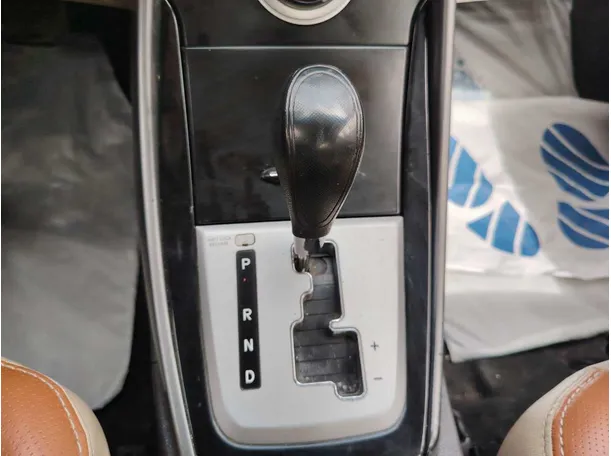 Car image 17