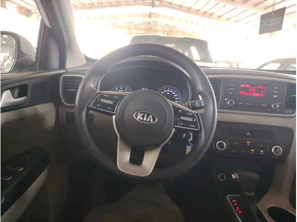 Car image 21