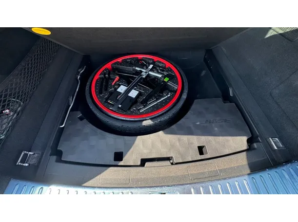 Car image 28