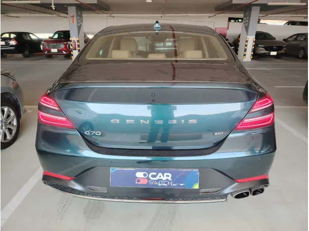 Car image 6