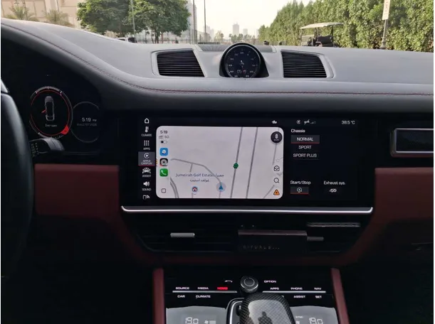 Car image 17