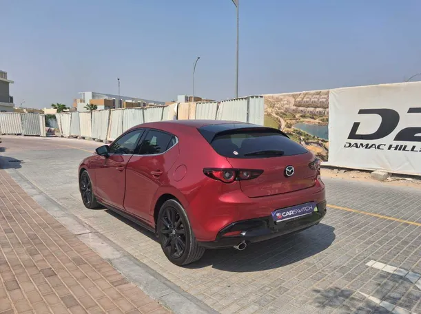 Car image 7