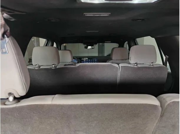 Car image 31
