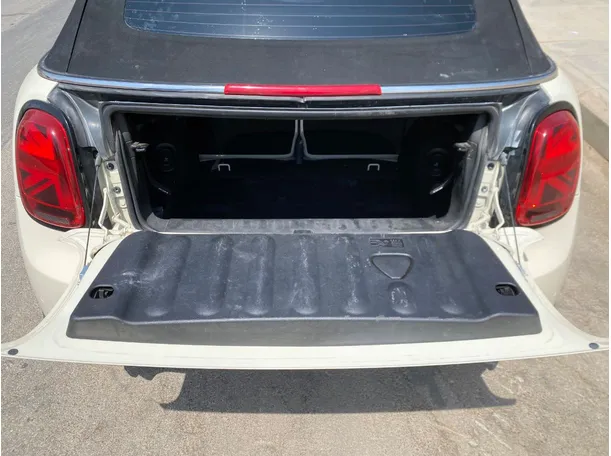 Car image 23
