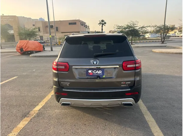 Car image 6