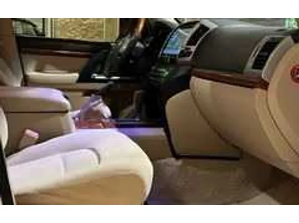 Car image 41