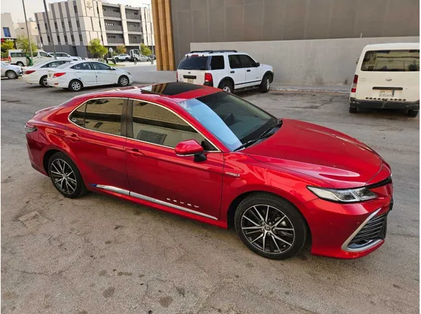 Car image 7