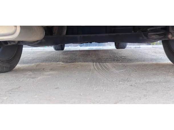Car image 30