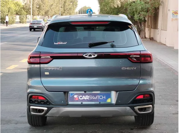 Car image 6