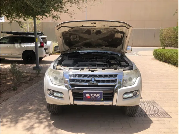 Car image 24