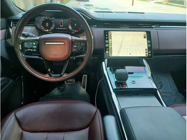 Car image 16