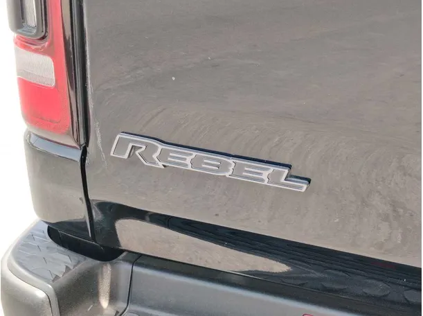 Car image 37