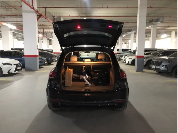 Car image 20