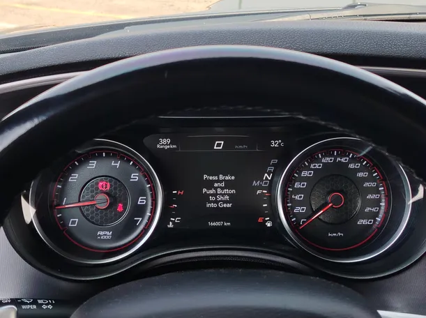 Car image 26