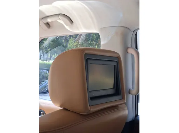 Car image 22
