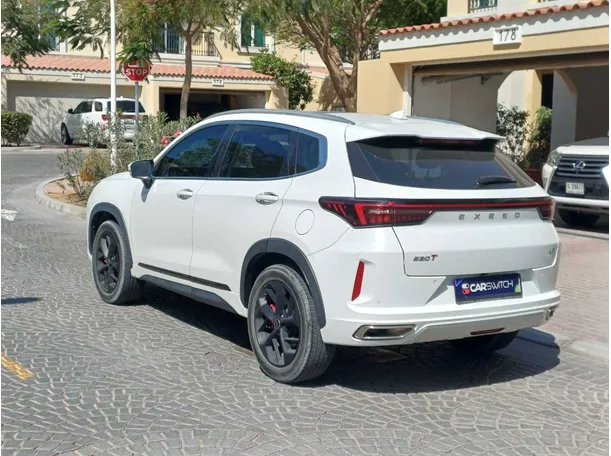 Car image 7