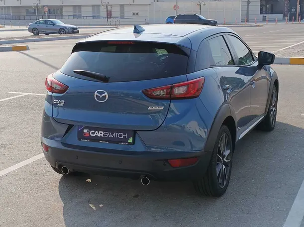Car image 5