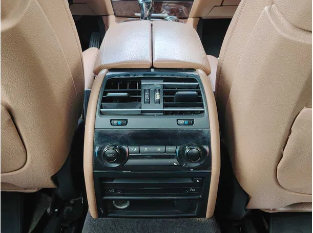 Car image 42