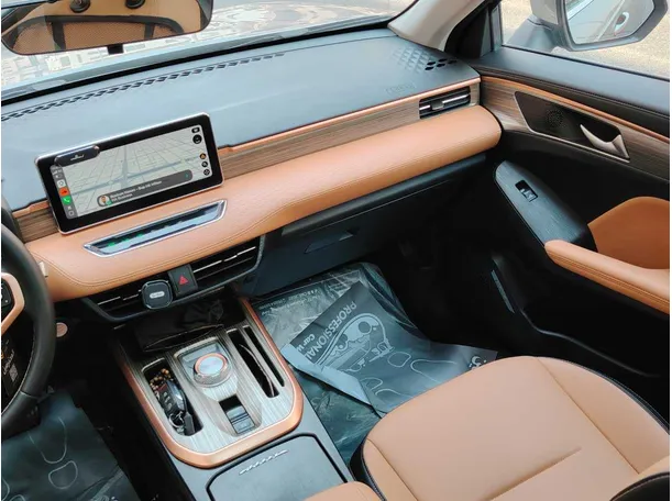Car image 35