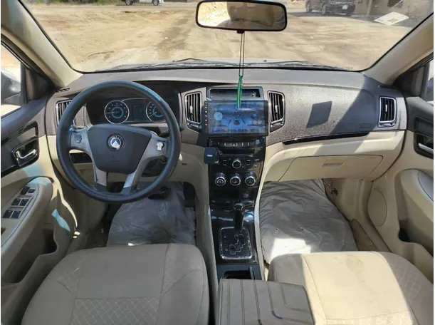 Car image 20