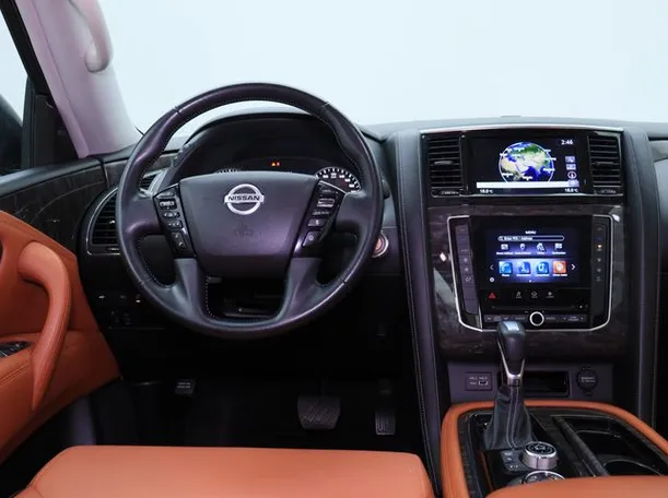 Car image 15