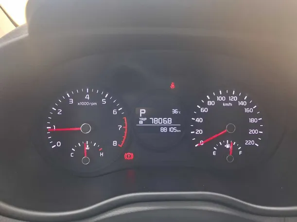 Car image 18