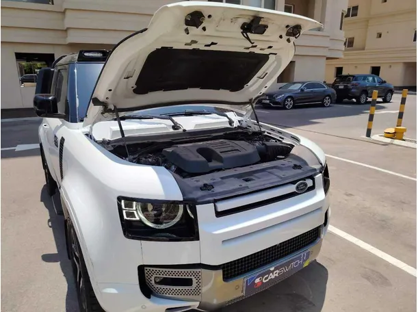 Car image 40
