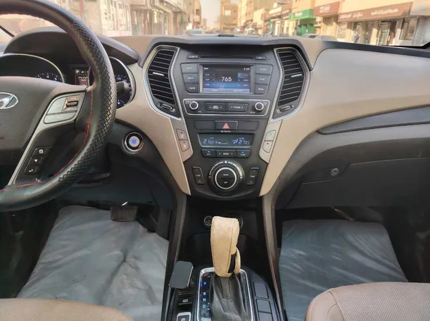 Car image 23