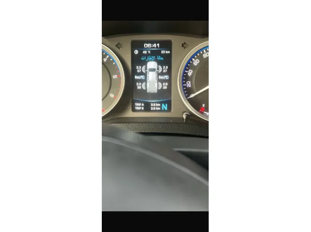 Car image 18