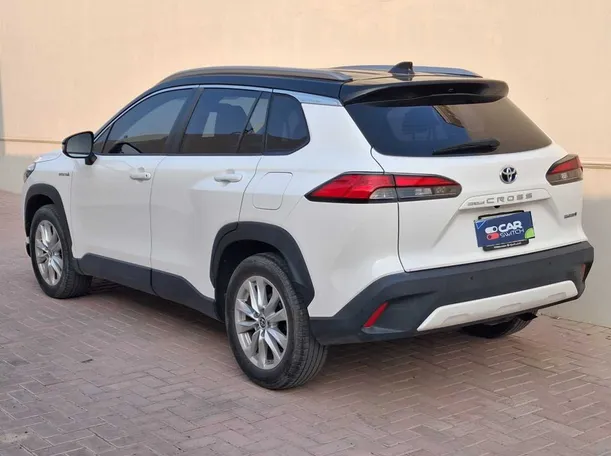 Car image 7