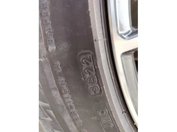 Car image 22