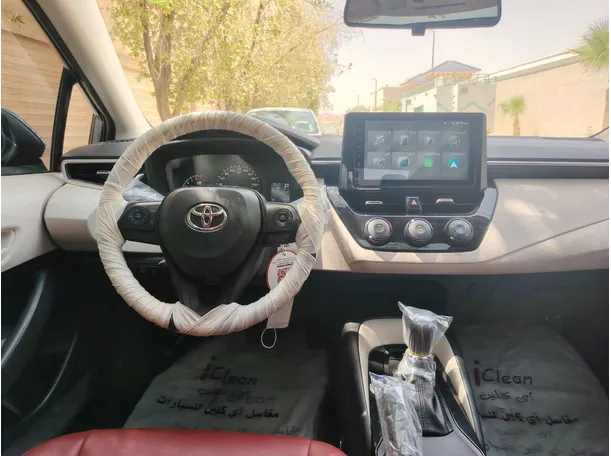 Car image 19